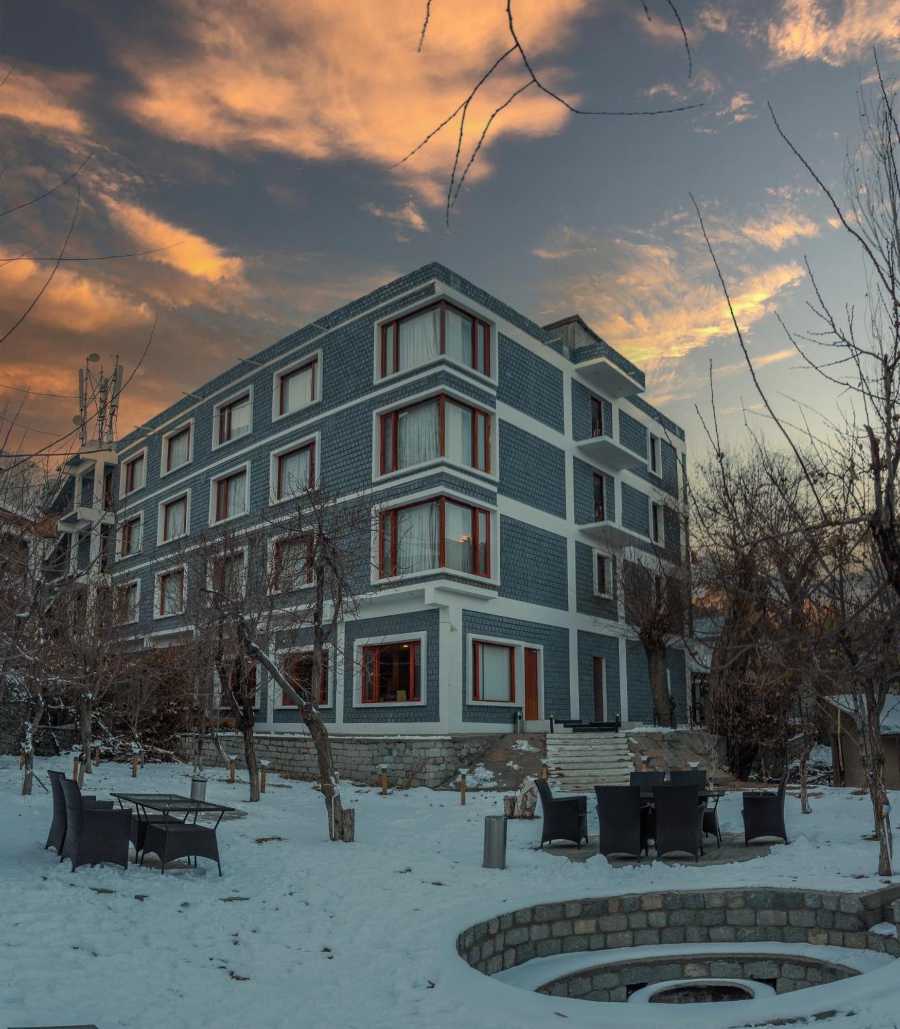 Hotel The คาร์กิล ภายนอก รูปภาพ