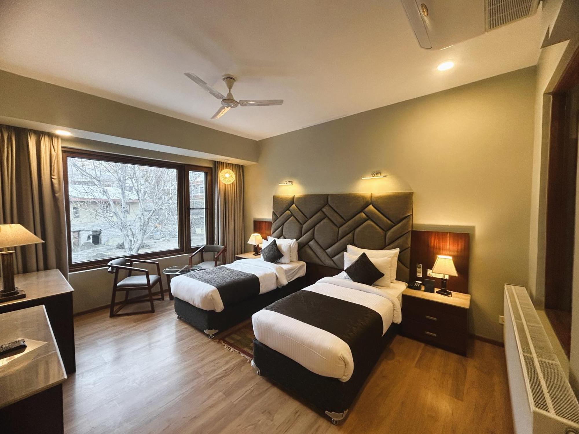 Hotel The คาร์กิล ภายนอก รูปภาพ