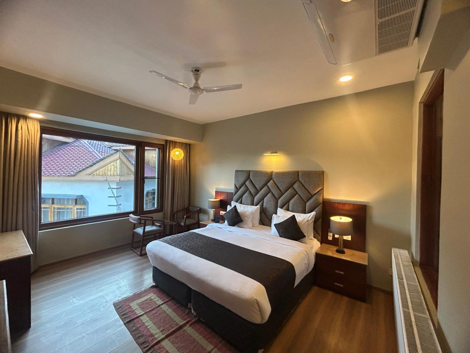 Hotel The คาร์กิล ภายนอก รูปภาพ